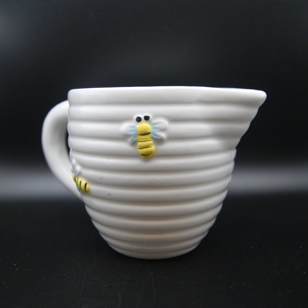 Home Essentials Small White Bee Creamer